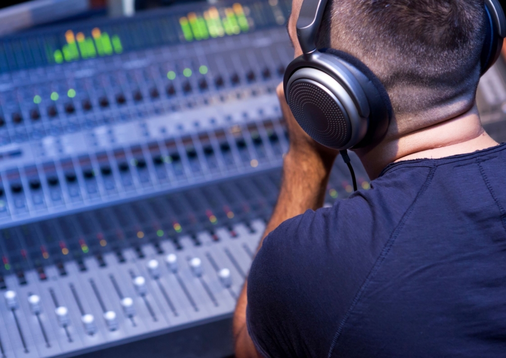 Best Headphones for Mixing and Mastering